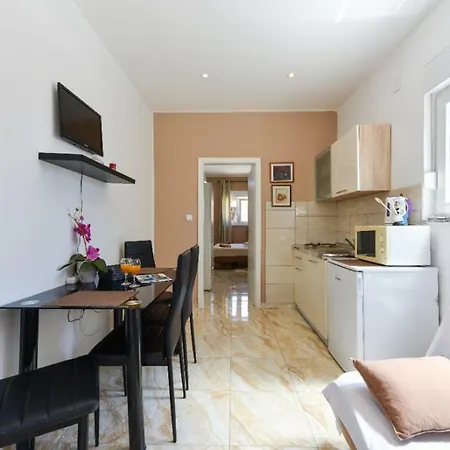 Apartman Lantana Appartement