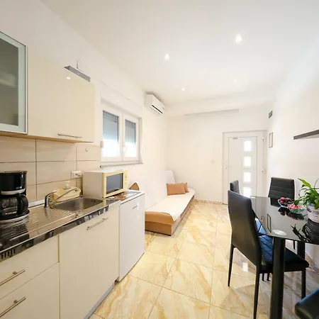 Apartman Lantana Appartement *