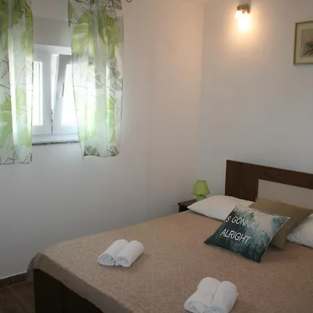 아파트 Apartman Lantana 프리블라카